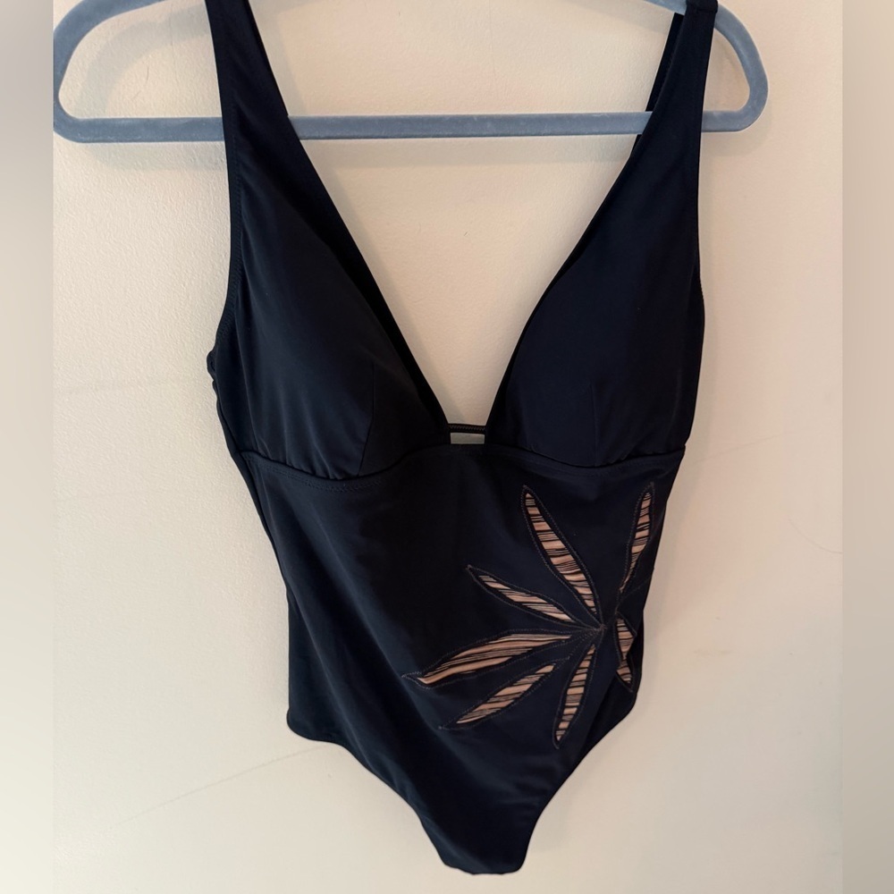 Gideon Oberson  Black flower detail one piece swim bathing suit size US 12